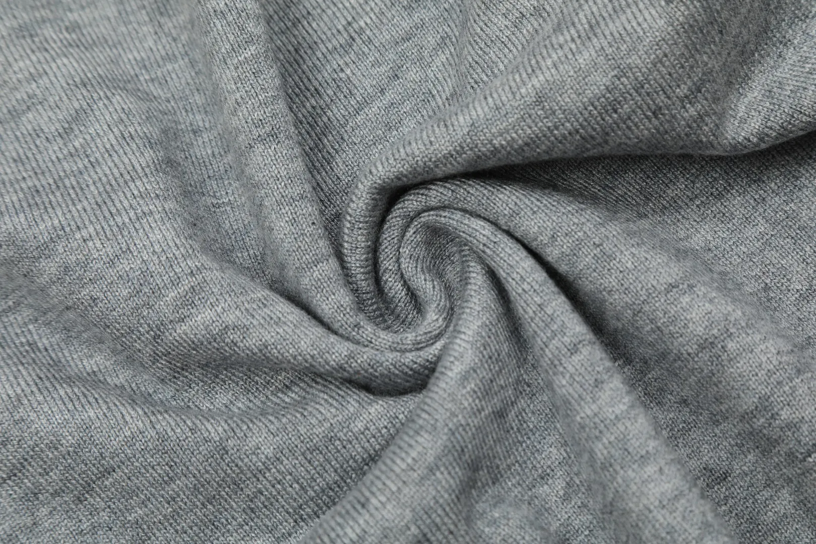 vivienne west wood Vivienne Saturn Classic Knitted Sweater Wool Cardigan 2023FW Latest Model Exclusive and Highest Quality on the Whole Network Order with Confidence - 🧩15% Merino Cotton Wool 85% Wool Blended 🧩Correct Italian 🇮🇹100% Wool Washed Wheat Logo 🧩Original Purchase True Model Opening 🧩Original Purchase Records and Comparison Charts Can Be Provided Order with Confidence 🧩Customized laser translucent buttons, the texture is clean and clear, completely restored 🧩Instant sale of all Taobao 300+ versions. Purchasing quality, full of quality, definitely not a copywriter, a real good product, the actual product is far beyond the budget. Size: S -M- L Color: black, cream apricot, coffee, gray, fluorescent green, blue